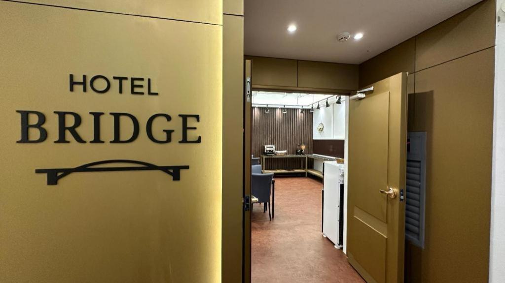 Hotel Bridge Szöul Kültér fotó
